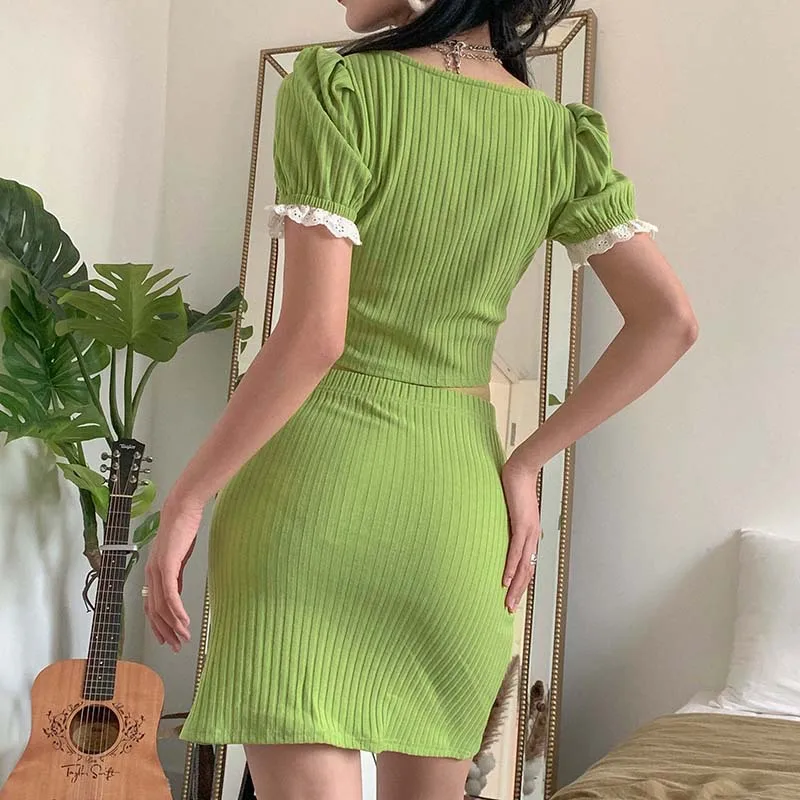 E-girl Cute Ribbed Square Collar Puff Sleeve with Lace Crop Tops and Mini Skirt 2 Piece Sets Y2K Fashion Matching Sets
E-girl Cute Ribbed Square Collar Puff Sleeve with Lace Crop Tops and Mini Skirt 2 Piece Sets Y2K Fashion Matching Sets