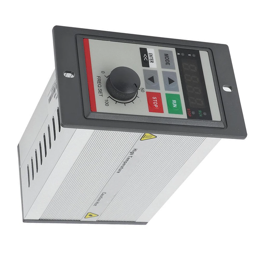 0.75KW VFD Small Frequency Inverter Single Phase 220V Micro Frequency Converter Motor Drive Inverter For Factory Equipmen 
0.75KW VFD Small Frequency Inverter Single Phase 220V Micro Frequency Converter Motor Drive Inverter For Factory Equipmen