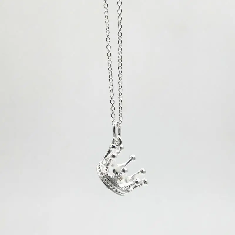 100% S925 Sterling Silver Classic Silver Crown Women's Necklace Couple Sweet Romantic Fashion Jewelry Jewelry Holiday Noble Gift
100% S925 Sterling Silver Classic Silver Crown Women's Necklace Couple Sweet Romantic Fashion Jewelry Jewelry Holiday Noble Gift