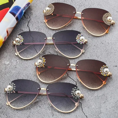 

Fashion Diamonds Sunglasses For Women Gradual Change Sunglasses Personality Street Photography Ultraviolet Protection Glasses