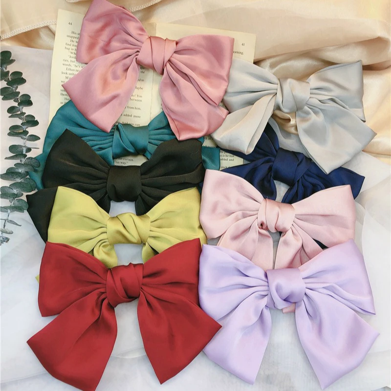Fashion Solid Color Big Bow Hairpin Sweet Temperament Black Back Brain Spoon Lady Hair Clip Satin Women Bows Barrettes Headwear
Fashion Solid Color Big Bow Hairpin Sweet Temperament Black Back Brain Spoon Lady Hair Clip Satin Women Bows Barrettes Headwear