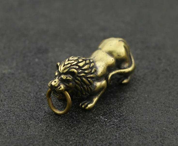 Медная подвеска-брелок лев XFFox
Медная подвеска-брелок лев XFFox