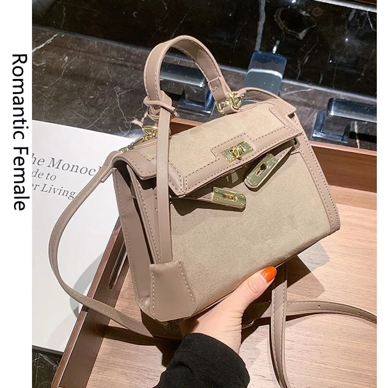 Retro Frosted Small Handbags Women's 2020 Autumn and Winter Fashion Messenger Bag Internet Celebrity Shoulder Small Square Bag
Retro Frosted Small Handbags Women's 2020 Autumn and Winter Fashion Messenger Bag Internet Celebrity Shoulder Small Square Bag