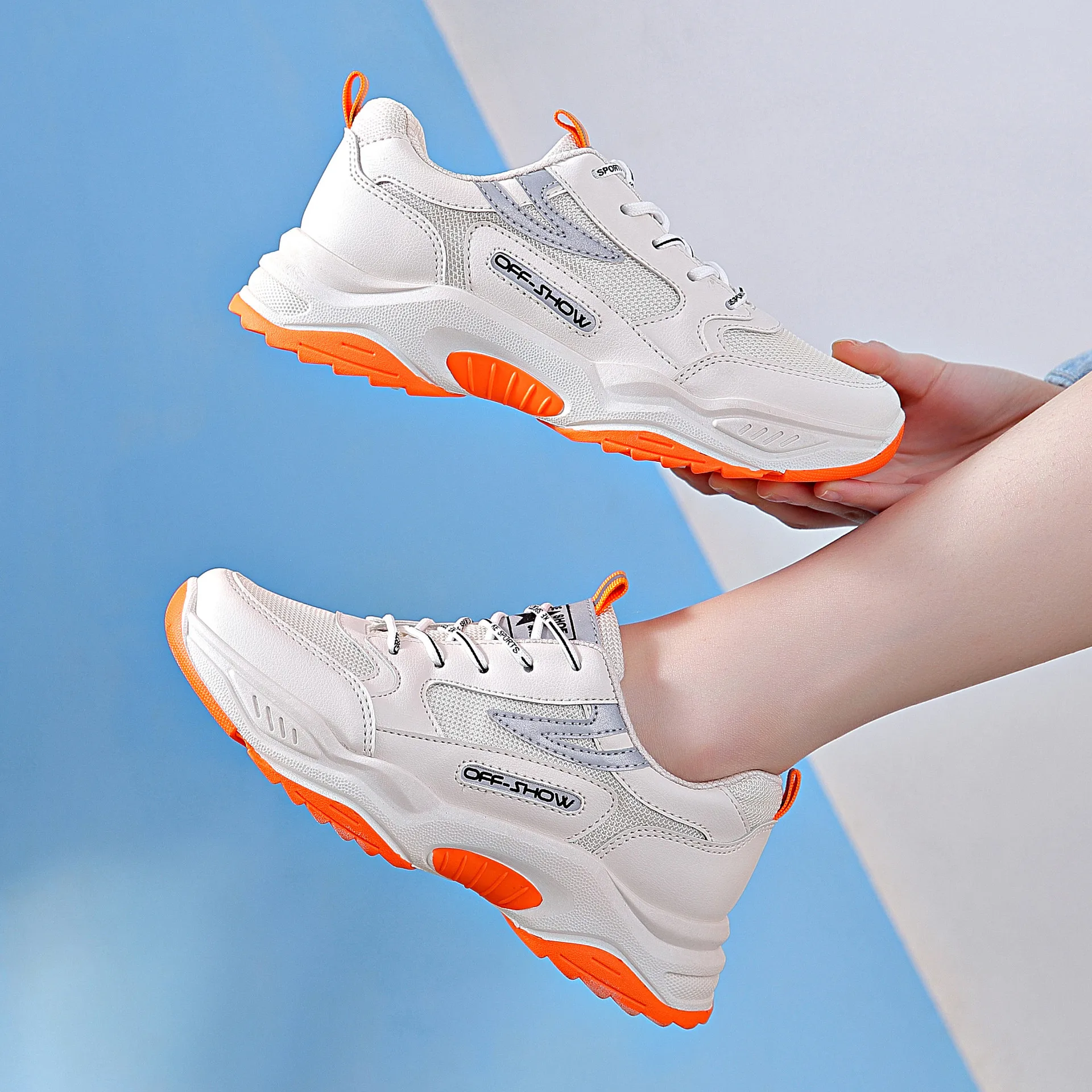 Spring 2021 fashion leisure British wind light color matching stitching torre shoes balance shoes
Spring 2021 fashion leisure British wind light color matching stitching torre shoes balance shoes