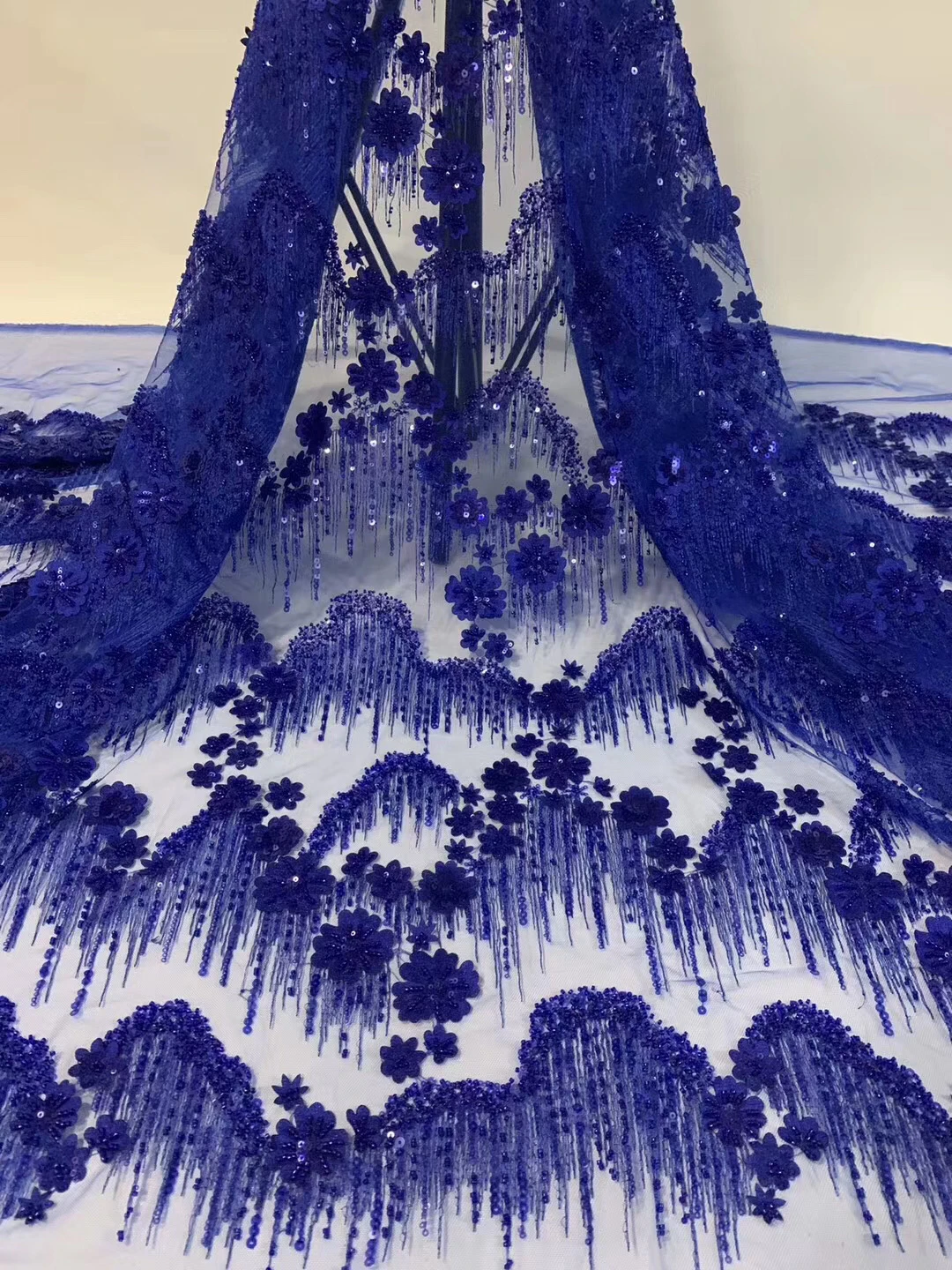 African Lace Fabric 2021 High Quality Lace Bride French Sequin Ghana Lace Fabric, Nigeria Party Dress D3813
African Lace Fabric 2021 High Quality Lace Bride French Sequin Ghana Lace Fabric, Nigeria Party Dress D3813