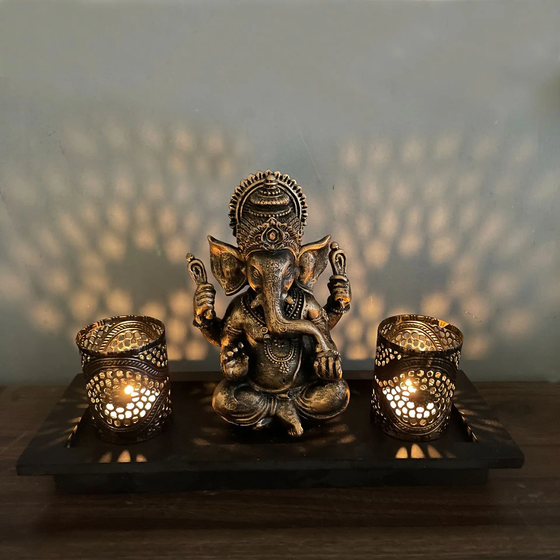 Hindu Elephant Lord Statue Feng Shui Ganesha Resin Candlestick Set Religious Figurine Decorative Home Room Decor Accessories
Hindu Elephant Lord Statue Feng Shui Ganesha Resin Candlestick Set Religious Figurine Decorative Home Room Decor Accessories