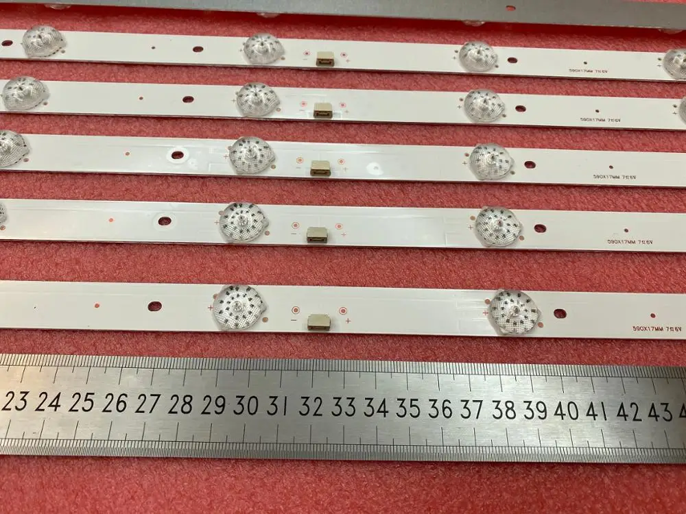 New 30 PCS/lot 7LED 590mm LED Backlight stirp for 32" TV LD32U3100 32EU300 LE32B510 CRH-F32PL3030020756P-REV1.6MR
New 30 PCS/lot 7LED 590mm LED Backlight stirp for 32" TV LD32U3100 32EU300 LE32B510 CRH-F32PL3030020756P-REV1.6MR