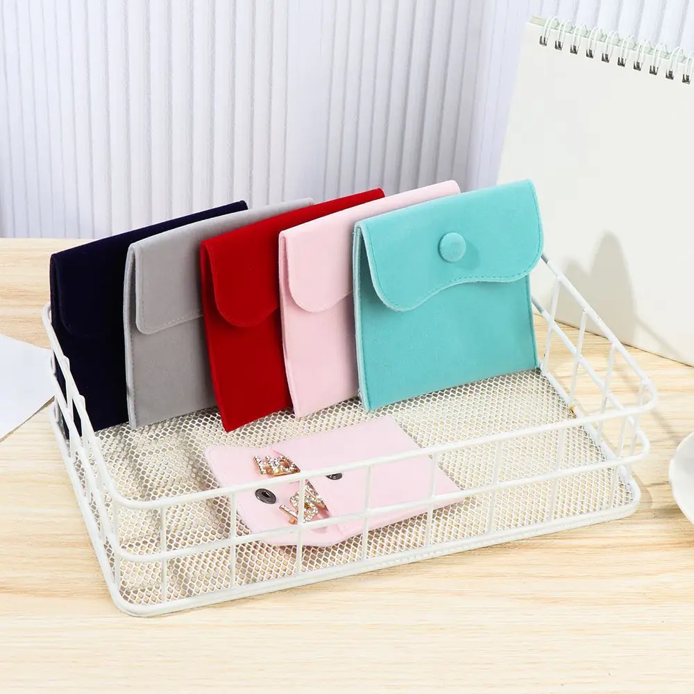 New Velvet Dust Protect Portable Jewelry Packaging Bag Bracelet Bag Organizer Bag Storage Pouch
New Velvet Dust Protect Portable Jewelry Packaging Bag Bracelet Bag Organizer Bag Storage Pouch