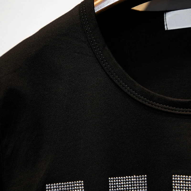 Short sleeve T-shirt women Summer clothes New 2021 fashion Hot drilling printing loose cotton Bottoming shirt Pullovers female 
Short sleeve T-shirt women Summer clothes New 2021 fashion Hot drilling printing loose cotton Bottoming shirt Pullovers female