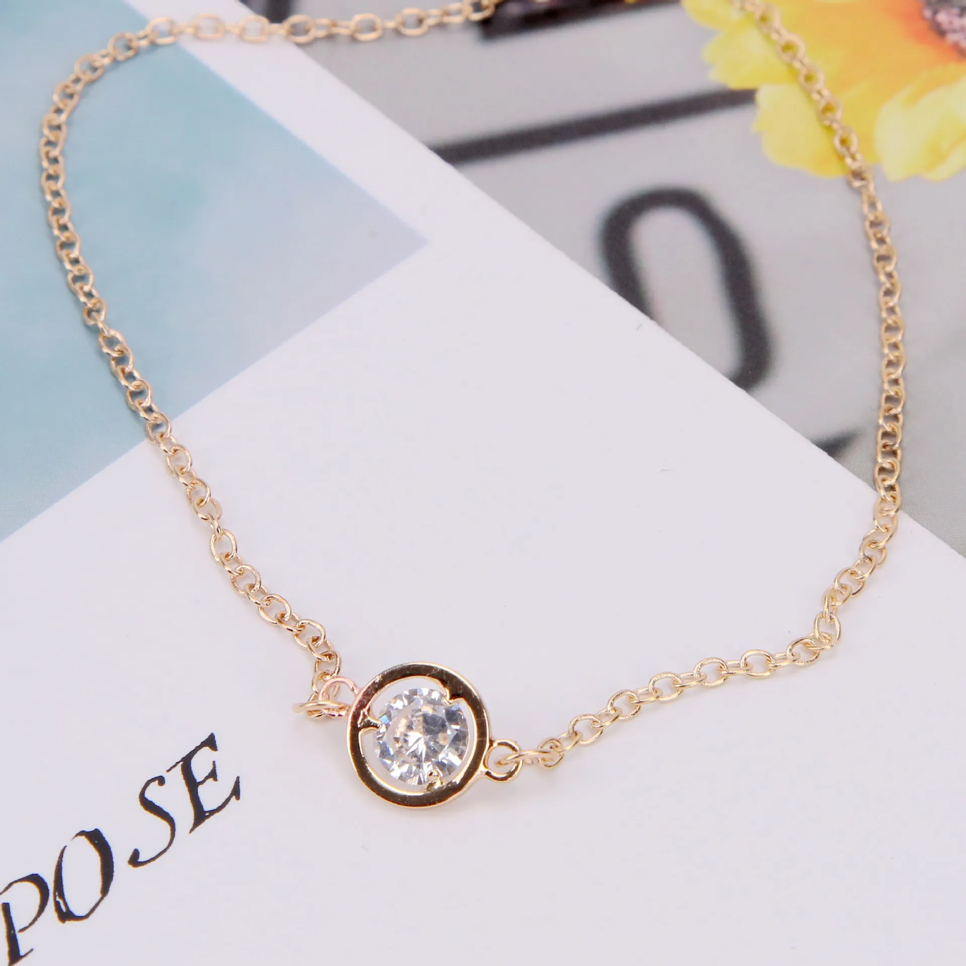 2021 Charm Sexy Stainless Steel Geometry Rhinestones Bracelets for Women Glamour Lady Girl Bracelet Jewelry Gifts Wholesale 
2021 Charm Sexy Stainless Steel Geometry Rhinestones Bracelets for Women Glamour Lady Girl Bracelet Jewelry Gifts Wholesale