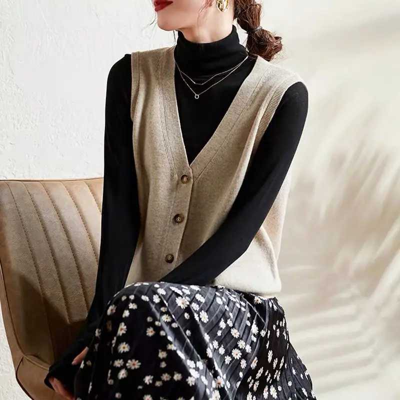 Women 2022 Spring Autumn New Casual Knitted Vest Coats Female Loose Sleeveless Cardigans Ladies Solid Sweater Vest Jackets F19
Women 2022 Spring Autumn New Casual Knitted Vest Coats Female Loose Sleeveless Cardigans Ladies Solid Sweater Vest Jackets F19