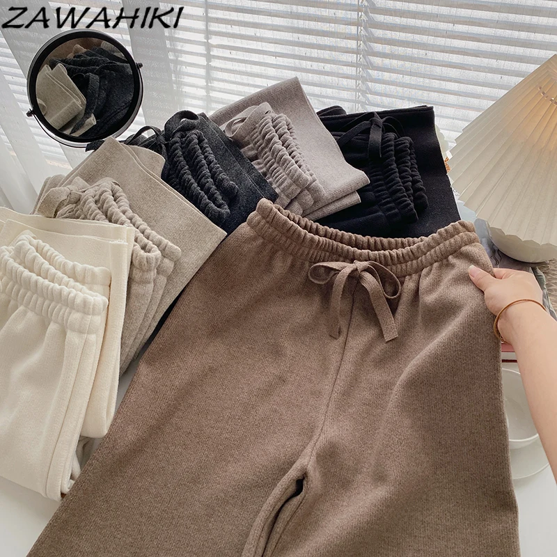 ZAWAHIKI Wide Leg Pants Women Autumn and Winter New Style Joggers Korean Fashion Casual Oversized High Waiste Knitted Trousers
ZAWAHIKI Wide Leg Pants Women Autumn and Winter New Style Joggers Korean Fashion Casual Oversized High Waiste Knitted Trousers