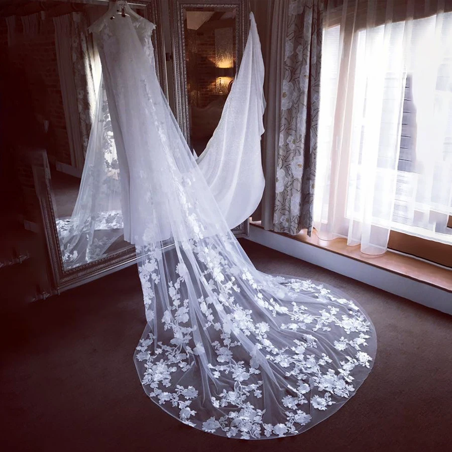 White/Ivory Cathedral Length 3M Lace Applique Elegant Wedding Veil Long Bridal Head Veil with Metal Comb Wedding Accessories
White/Ivory Cathedral Length 3M Lace Applique Elegant Wedding Veil Long Bridal Head Veil with Metal Comb Wedding Accessories