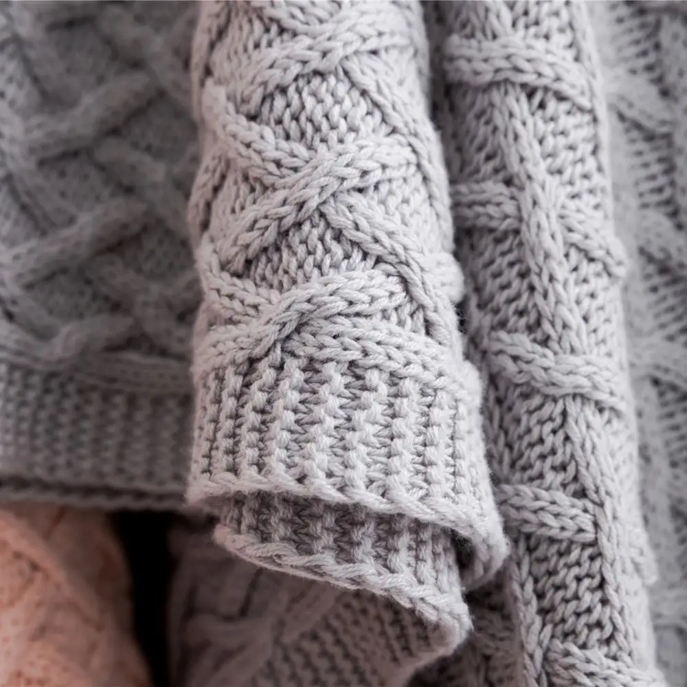 REGINA Blending Knitted Throw Blanket Pink Light Green Gray Home Decor Pompom Stripe Plaid Soft Sofa Bed Air Conditioned Blanket
REGINA Blending Knitted Throw Blanket Pink Light Green Gray Home Decor Pompom Stripe Plaid Soft Sofa Bed Air Conditioned Blanket