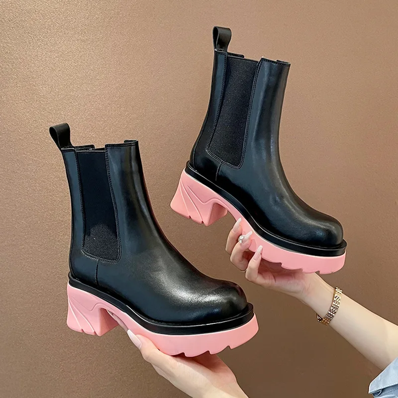 2021 Genuine Leather Women Motorcycle Boots Punk Soft Breathable Ankle Boots Female Shoes Booties Slip On Autumn Winter Warm
2021 Genuine Leather Women Motorcycle Boots Punk Soft Breathable Ankle Boots Female Shoes Booties Slip On Autumn Winter Warm