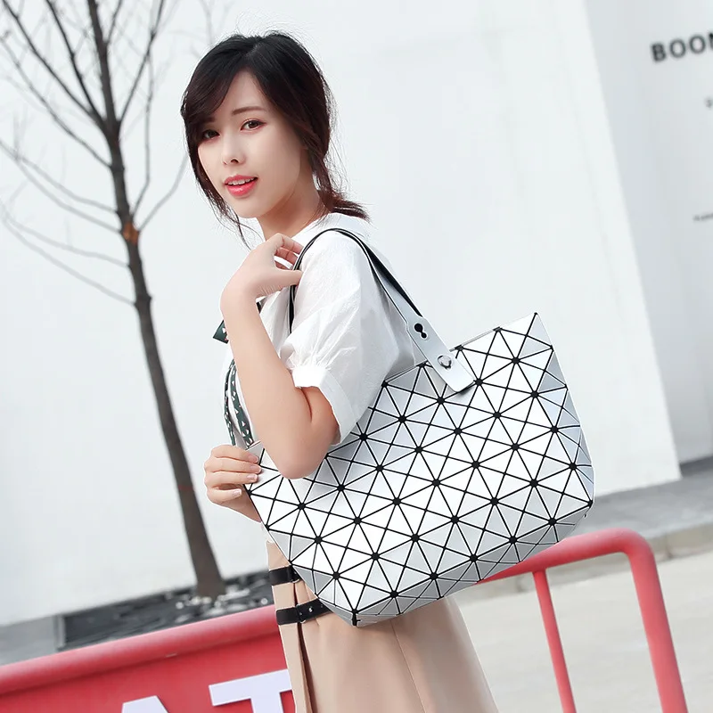 2021 Ladies Shoulder Bag Fashion Trend Cross-Body Bag Backpack Teather Travel Handbag Wallet BAC21-BAC23
2021 Ladies Shoulder Bag Fashion Trend Cross-Body Bag Backpack Teather Travel Handbag Wallet BAC21-BAC23