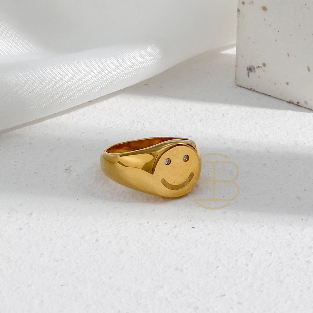Lovely Zirconia Eye Smiley Rings for Boys Girls Friends Stainless Steel Branded Jewelry 2021 Women Smile Anillos 18k Gold Plated
Lovely Zirconia Eye Smiley Rings for Boys Girls Friends Stainless Steel Branded Jewelry 2021 Women Smile Anillos 18k Gold Plated