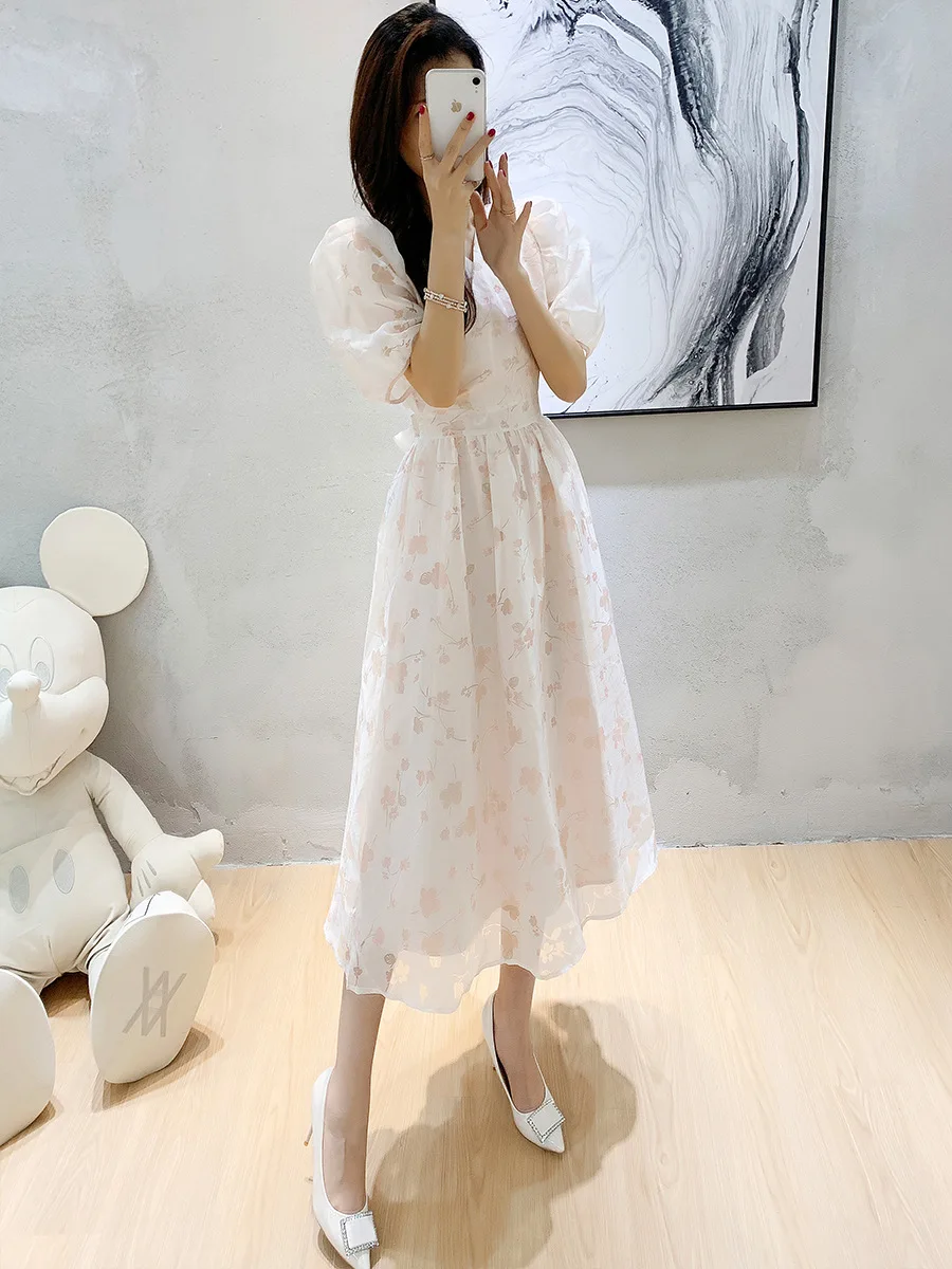 European Gentle Wind 2021 Summer Short Puff Sleeve V-Neck Lacing Belt Floral Printing Solid Color Organza Dress Women
European Gentle Wind 2021 Summer Short Puff Sleeve V-Neck Lacing Belt Floral Printing Solid Color Organza Dress Women