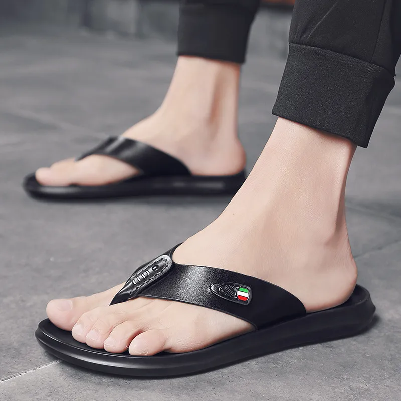 Slippers Non-slip Sandy Beach Men's Sandals Designer Bathroom Shoes For Men High Quality Slippers Soft Summer Casual New 2021
Slippers Non-slip Sandy Beach Men's Sandals Designer Bathroom Shoes For Men High Quality Slippers Soft Summer Casual New 2021