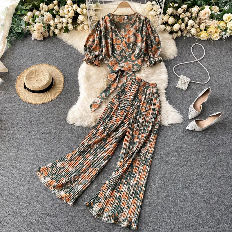 2021 summer women top two-piece suit puff sleeve all-match top all-match wide-leg pants, Harajuku retro women's Pant Sets 
2021 summer women top two-piece suit puff sleeve all-match top all-match wide-leg pants, Harajuku retro women's Pant Sets