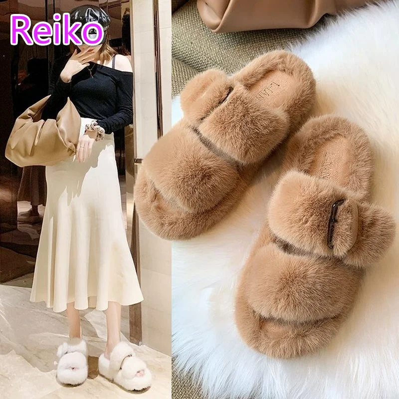 Sports style furry slippers, women's outer wear, fall and winter daily flat-bottomed, non-slip, thick-bottomed slope heel 
Sports style furry slippers, women's outer wear, fall and winter daily flat-bottomed, non-slip, thick-bottomed slope heel