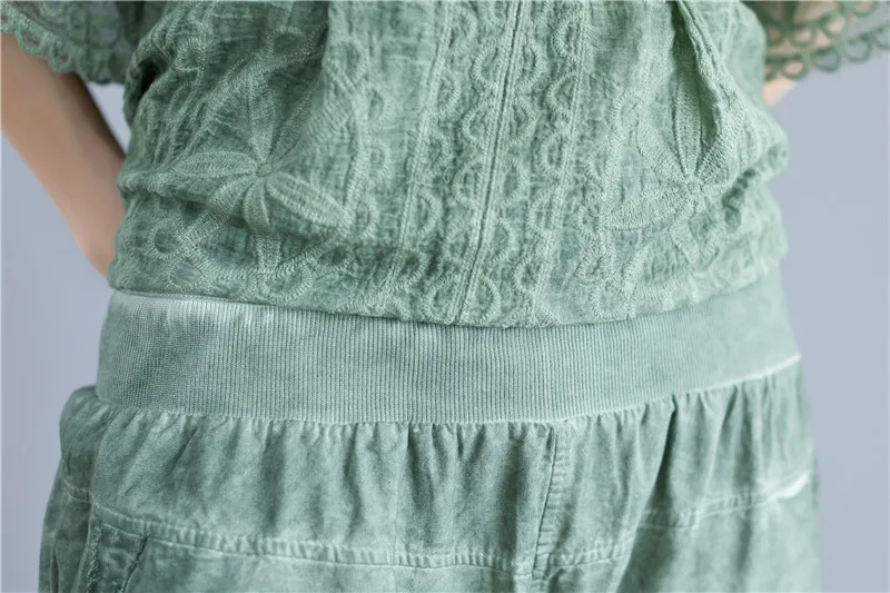 Literary Women Two Piece Outfits Summer Splicing Lace Top&pants Set Casual Matching Sets Woman Clothes Conjunto Feminino
Literary Women Two Piece Outfits Summer Splicing Lace Top&pants Set Casual Matching Sets Woman Clothes Conjunto Feminino