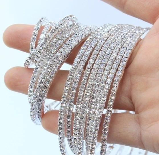 2021 Newest Fashion Hoop Earrings With Rhinestone Big Circle Earrings Gold Color Simple Jewelry Accessories Wholesale
2021 Newest Fashion Hoop Earrings With Rhinestone Big Circle Earrings Gold Color Simple Jewelry Accessories Wholesale