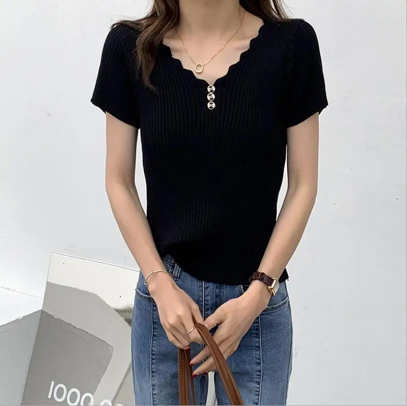Ice Silk Short-sleeved T-shirt Women's Summer 2021 Loose Half-sleeved Korean Button V-neck Shirt Knitted Bottoming Shirt Tops
Ice Silk Short-sleeved T-shirt Women's Summer 2021 Loose Half-sleeved Korean Button V-neck Shirt Knitted Bottoming Shirt Tops