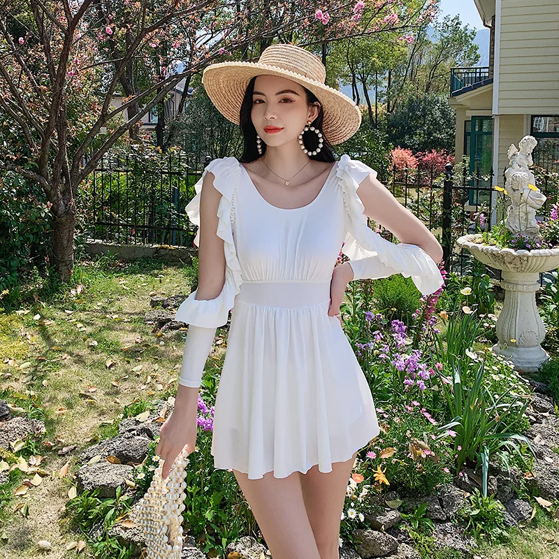 2021 Summer Beach Bathsuit Female One Piece Swimsuit Boyshort Monokini Push Up Swimdress Sexy Backless Swimwear Ruffle Bathers
2021 Summer Beach Bathsuit Female One Piece Swimsuit Boyshort Monokini Push Up Swimdress Sexy Backless Swimwear Ruffle Bathers