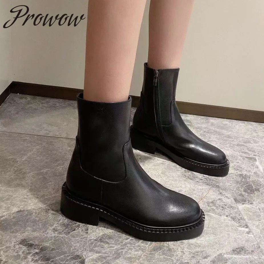 Prowow New Genuine Leather Zip Side Round Toe Ankle Boots Autumn Winter Short Boots Shoes Women Designer Shoes
Prowow New Genuine Leather Zip Side Round Toe Ankle Boots Autumn Winter Short Boots Shoes Women Designer Shoes