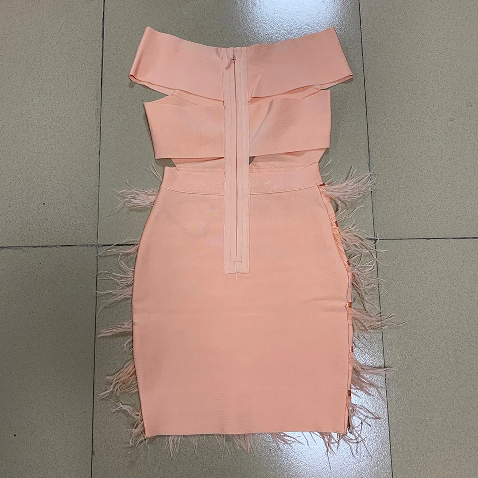 Ailigou 2021 New Fashion Orange Sleeveless Shoulder Mini Dress Women Feather Design Bandage Dress Party Dress Vestidos Wholesale
Ailigou 2021 New Fashion Orange Sleeveless Shoulder Mini Dress Women Feather Design Bandage Dress Party Dress Vestidos Wholesale