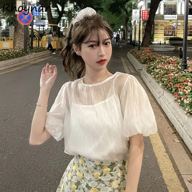 Blouses Women French Style Ladies Elegant Puff Sleeve Thin Solid Simple Trendy Top Summer All-match Leisure Loose Students Basic
Blouses Women French Style Ladies Elegant Puff Sleeve Thin Solid Simple Trendy Top Summer All-match Leisure Loose Students Basic