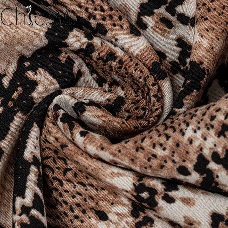 Chiclily Loose Leopard Print T-shirt Long Sleeve Oversize Shirt Streetwear Vintage V-Neck Top Fashion
Chiclily Loose Leopard Print T-shirt Long Sleeve Oversize Shirt Streetwear Vintage V-Neck Top Fashion
