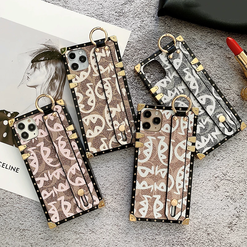 Luxury Wrist Strap Holder Square Phone Case For iPhone 12Pro MAX 11Pro XS MAX XR 7 8 6Plus Vintage Brand Geometric Leather Cover
Luxury Wrist Strap Holder Square Phone Case For iPhone 12Pro MAX 11Pro XS MAX XR 7 8 6Plus Vintage Brand Geometric Leather Cover
