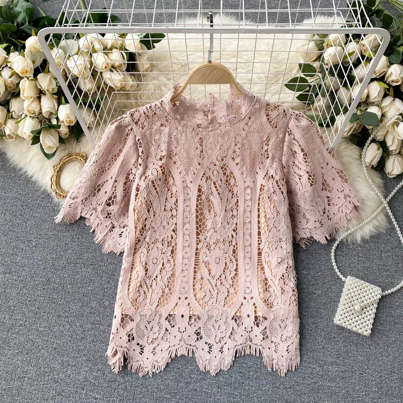 Women's Pink Lace Blouse 2022 Fashion Summer French Style Hollow Out O-neck Short Sleeeve Sweet Girls Korean Shirt with Camis
Women's Pink Lace Blouse 2022 Fashion Summer French Style Hollow Out O-neck Short Sleeeve Sweet Girls Korean Shirt with Camis