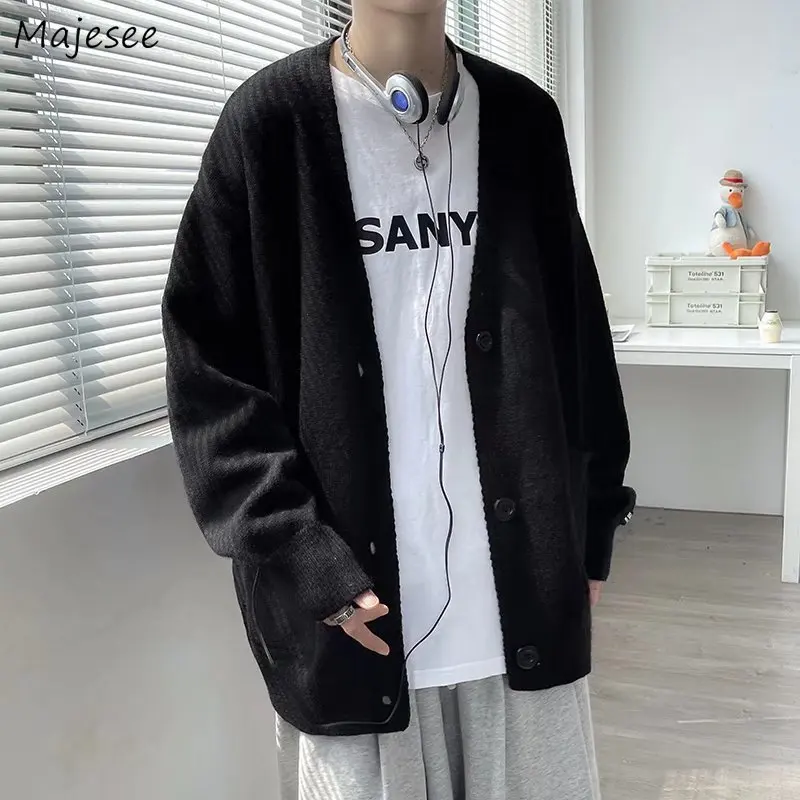 Men Black Cardigan Sweaters Baggy Lazy Solid V-neck Single Breasted Knitwear College Students New Trend Sueters De Homre Simple
Men Black Cardigan Sweaters Baggy Lazy Solid V-neck Single Breasted Knitwear College Students New Trend Sueters De Homre Simple