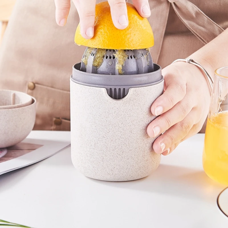 Portable Manual Citrus Squeezer Simple Fashion Lemon Fruit Squeezer Orange Juice Cup Child Healthy Life Drinkable Juicer Cup
Portable Manual Citrus Squeezer Simple Fashion Lemon Fruit Squeezer Orange Juice Cup Child Healthy Life Drinkable Juicer Cup