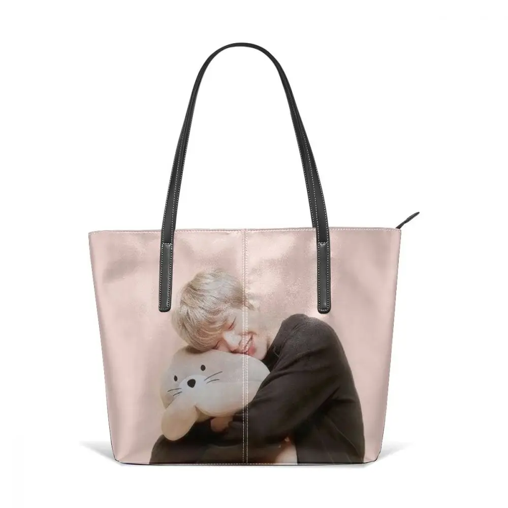 Wanna One Handbag WANNA ONE KANG DANIEL Burn It Up Top-handle Bags Print High quality Leather Tote Bag Wide Women Handbags
Wanna One Handbag WANNA ONE KANG DANIEL Burn It Up Top-handle Bags Print High quality Leather Tote Bag Wide Women Handbags