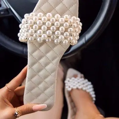 2021 new summer pearl pu women's shoes half slippers female outer wear faux pearl inlaid flat sandals
2021 new summer pearl pu women's shoes half slippers female outer wear faux pearl inlaid flat sandals