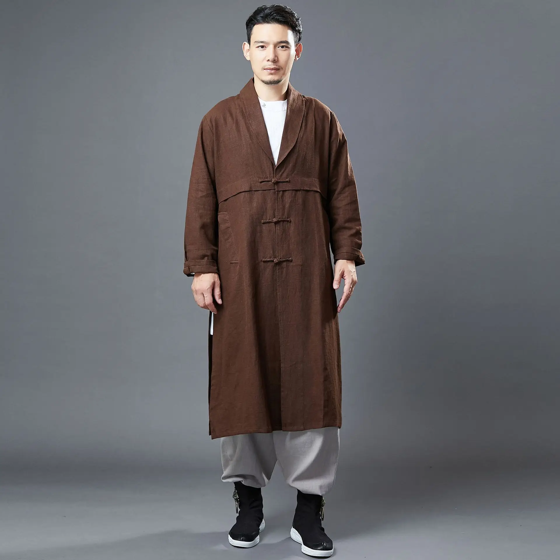 Windbreaker Chinese ramie Lapel cardigan medium hand button men's windbreaker Kung Fu clothing Ye Wen clothing
Windbreaker Chinese ramie Lapel cardigan medium hand button men's windbreaker Kung Fu clothing Ye Wen clothing