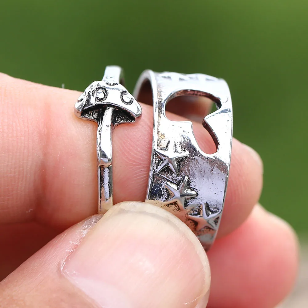 Coconal Cute Mushroom Couple Rings Retro Fashion Trend Hip Hop Rolling Style Pair Popular Jewelry Gift For Women Set
Coconal Cute Mushroom Couple Rings Retro Fashion Trend Hip Hop Rolling Style Pair Popular Jewelry Gift For Women Set