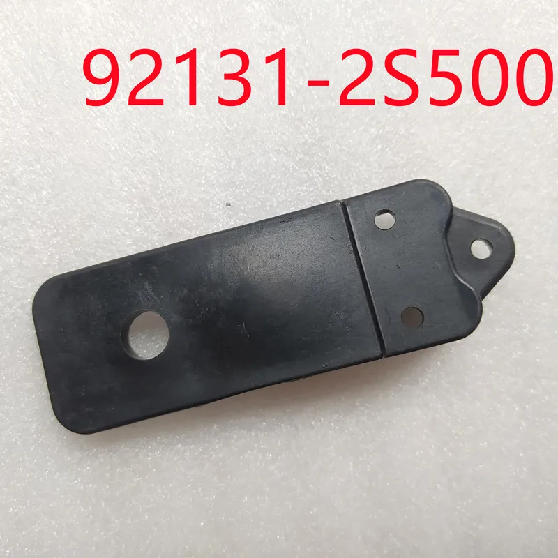 Кронштейн для фар hyundai IX35 Tucson IX пластиковый крепежный кронштейн 921312S500 92131-2S500 |