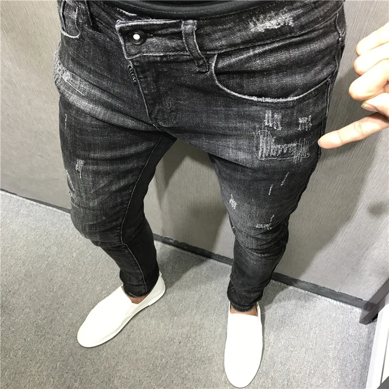 Fashion 2021 male autumn winter new Slim embroidery black small feet jeans male long social spirit guy teenager pencil pants
Fashion 2021 male autumn winter new Slim embroidery black small feet jeans male long social spirit guy teenager pencil pants