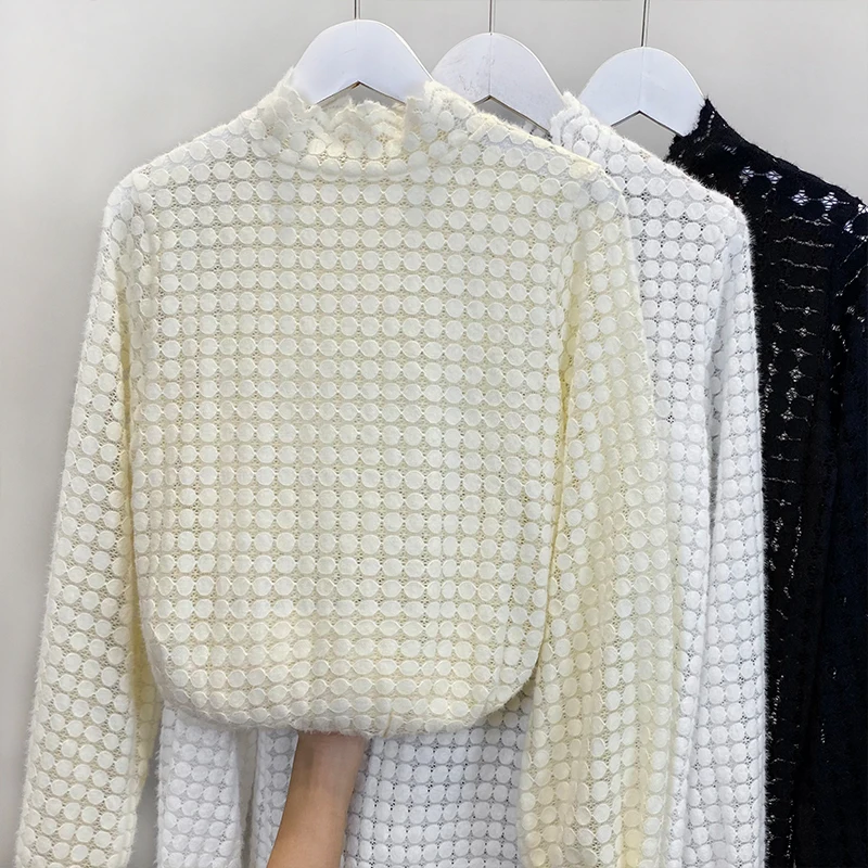 2021 autumn clothes loose and thin solid color wild polka-dot bottoming shirt women's new long-sleeved temperament top trend
2021 autumn clothes loose and thin solid color wild polka-dot bottoming shirt women's new long-sleeved temperament top trend