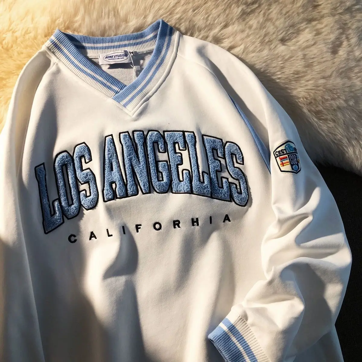 Retro Baseball V-neck Letter Embroidery Sweatshirt Women Harajuku Hoodie 2021New Brand Fashion Overszied Tops Teens Girls Casual
Retro Baseball V-neck Letter Embroidery Sweatshirt Women Harajuku Hoodie 2021New Brand Fashion Overszied Tops Teens Girls Casual