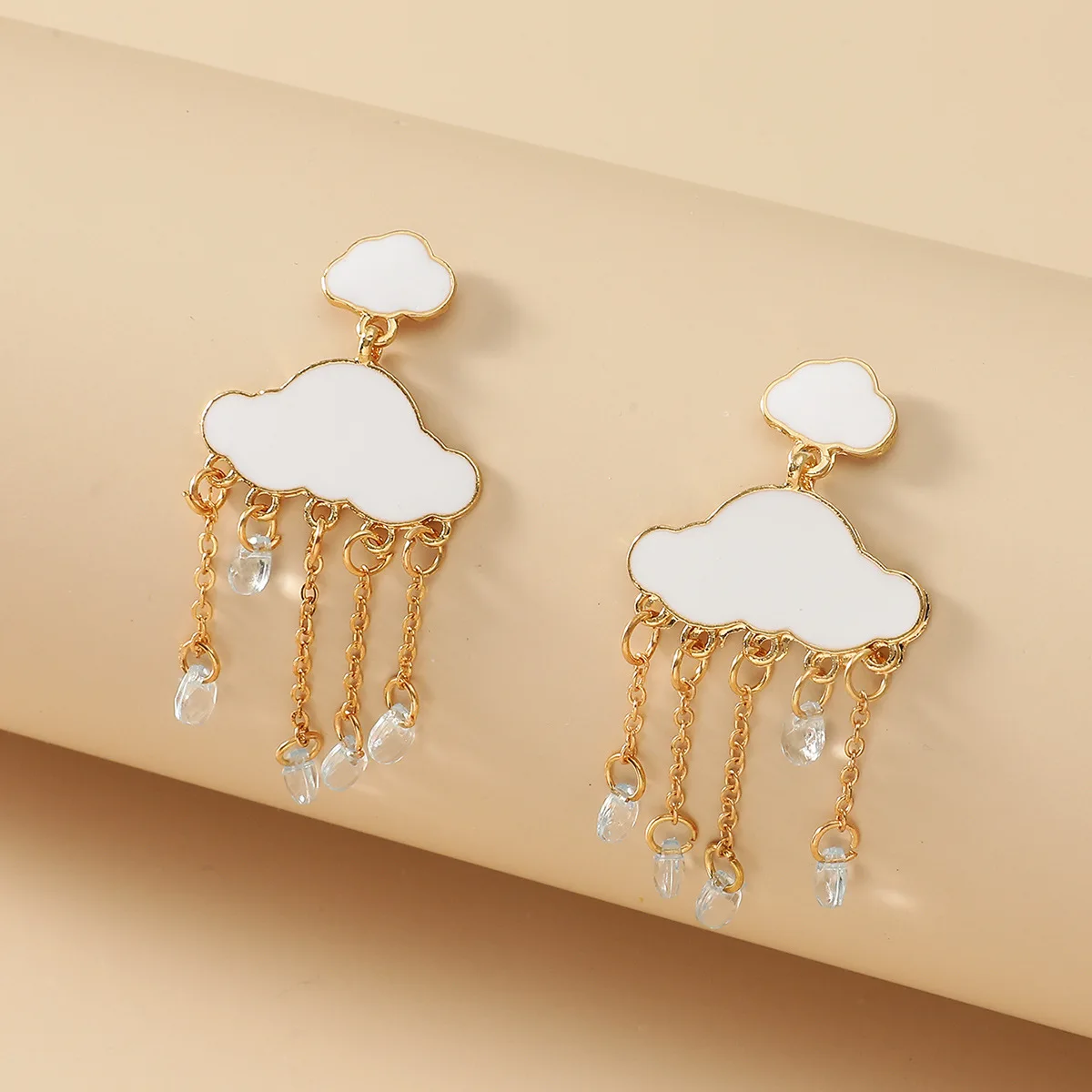 Fashion Metal Cloud Zircon Earrings Women's Popular White Dangle Earrings Party Accessories
Fashion Metal Cloud Zircon Earrings Women's Popular White Dangle Earrings Party Accessories