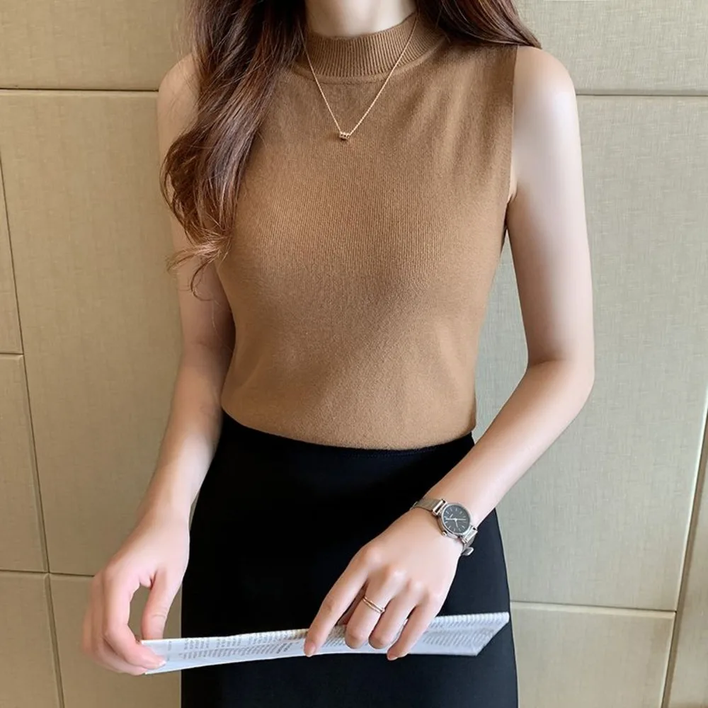 2022 New Fashion Women's Round Neck Solid Color Knit Vest Casual Versatile Sleeveless Bottoming Top Thin Comfortable Pullover
2022 New Fashion Women's Round Neck Solid Color Knit Vest Casual Versatile Sleeveless Bottoming Top Thin Comfortable Pullover