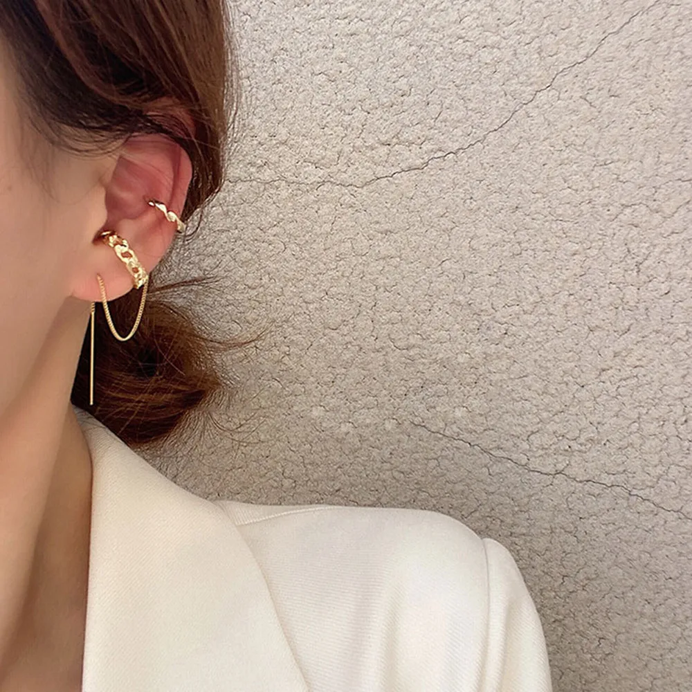 Fashion Two-Piece Contracted Geometric Ear Bones Tassel Ear Wire Restoring Ancient Ways
Fashion Two-Piece Contracted Geometric Ear Bones Tassel Ear Wire Restoring Ancient Ways