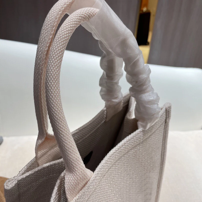 With Logo Fashion Toth Shopping Bag Simplicity Large-capacity Handbag Canvas Solid Color Casual Bags for Women
With Logo Fashion Toth Shopping Bag Simplicity Large-capacity Handbag Canvas Solid Color Casual Bags for Women