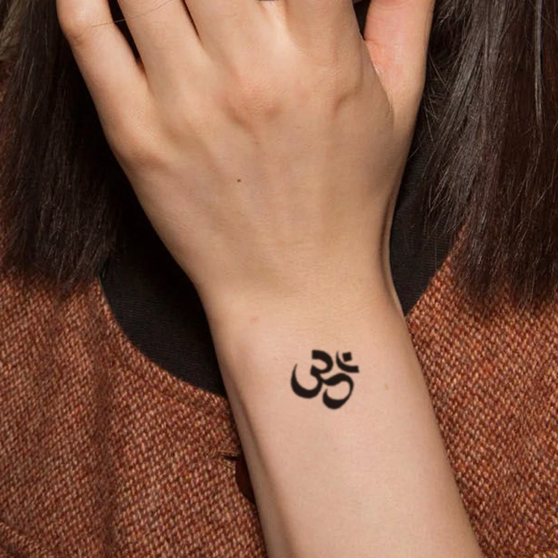 Waterproof Temporary Tattoo Sticker Watercolor Lotus Flowers Totem Design Fake Tattoos Flash Tatoos Arm Body Art for Women Girl
Waterproof Temporary Tattoo Sticker Watercolor Lotus Flowers Totem Design Fake Tattoos Flash Tatoos Arm Body Art for Women Girl